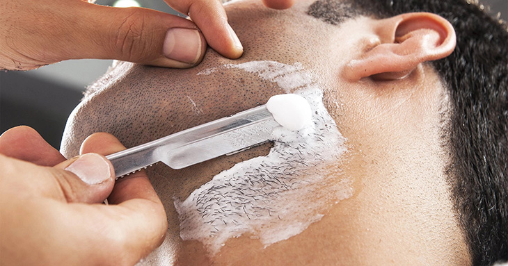 Nhổ râu có tốt không? Nên nhổ râu hay cạo râu thì tốt hơn