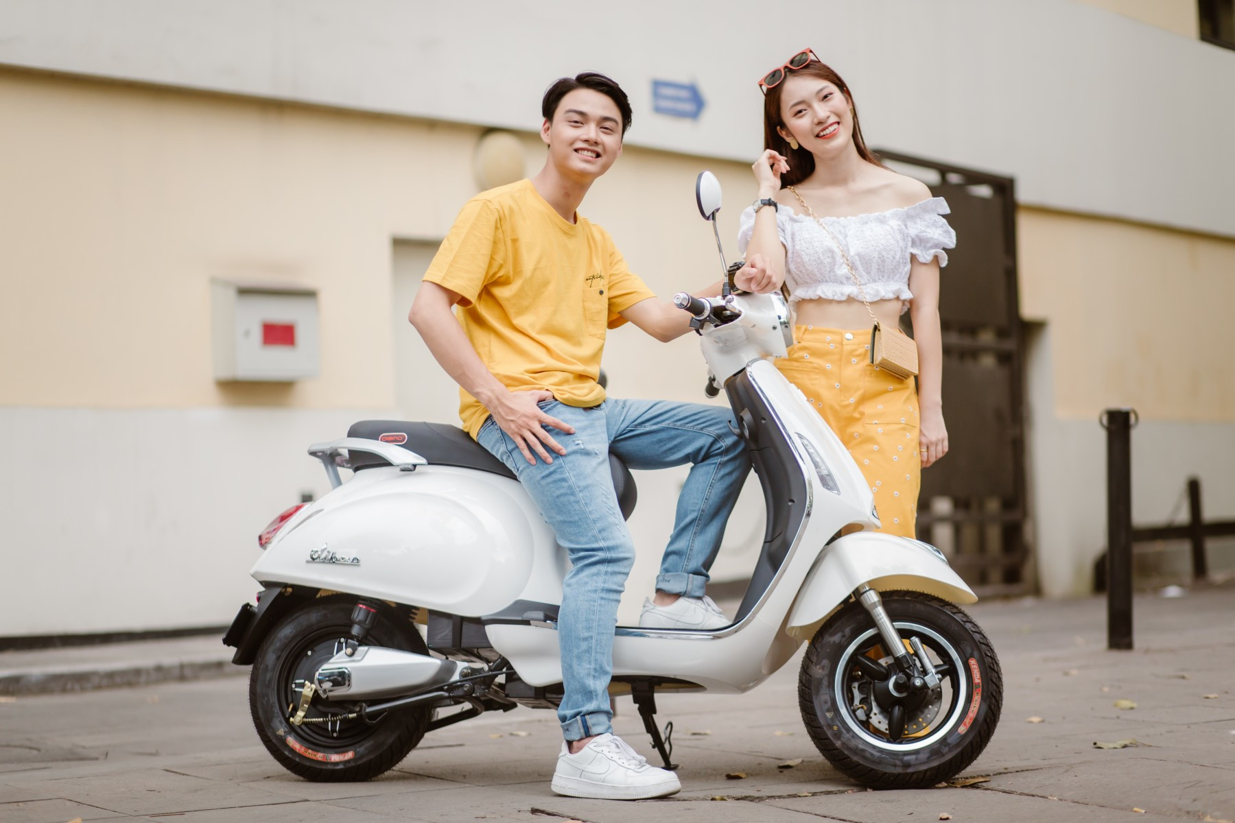 Siêu thị xe máy điện;Thế giới xe máy điện;Xe máy điện chính hãng