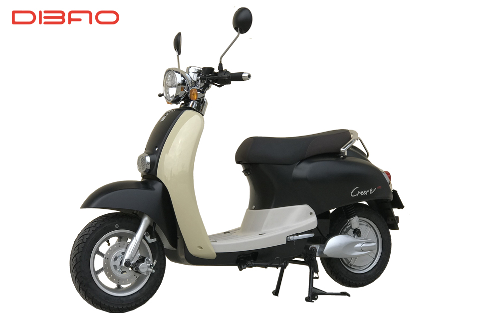 Xe máy điện DIBAO CREER E màu trắng xanh